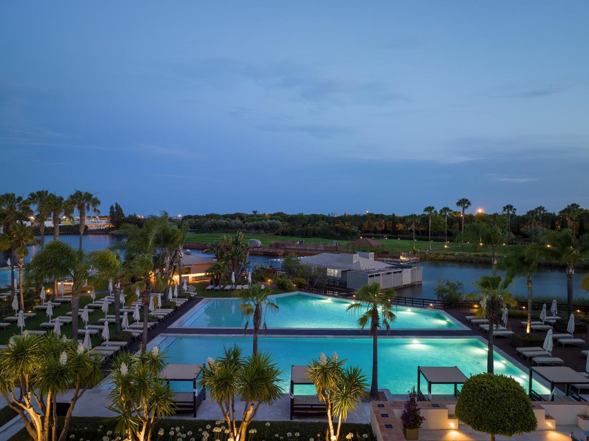 Domes Lake Algarve, Autograph Collection Vilamoura Kültér fotó The resort's main pool